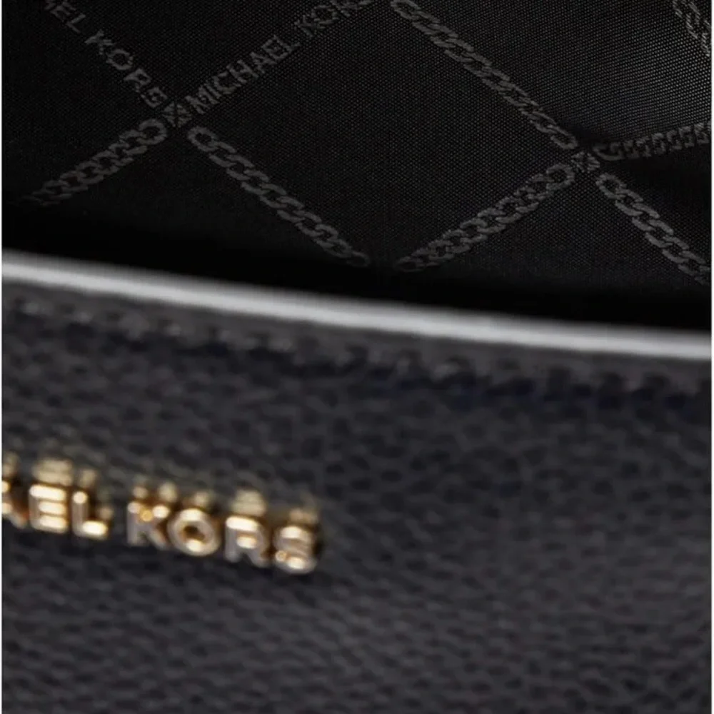 Michael Kors Bedford Black Pebbled Leather Medium Pocket Tote Shoulder